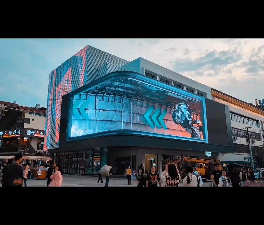 贵阳花溪公园十字街,焕然一新,又一个网红拍照打卡圣地.