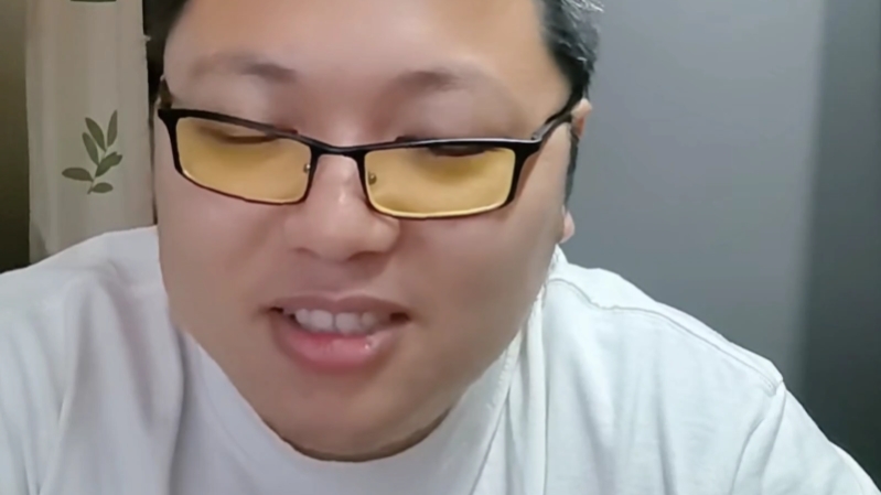 圆脸在撒谎,我跟你待的波士顿怎么不一样啊?