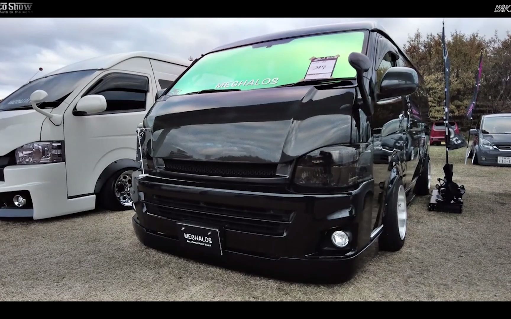 日版五菱宏光搬货车 丰田海狮hiace 改装低趴聚会