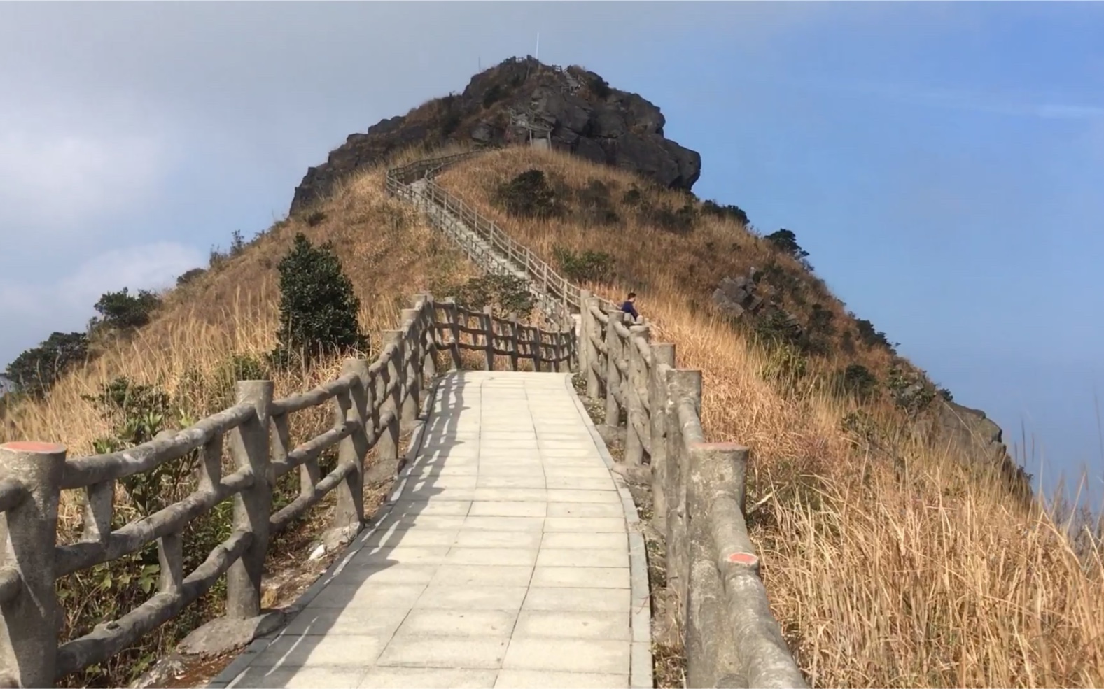 東莞銀瓶山