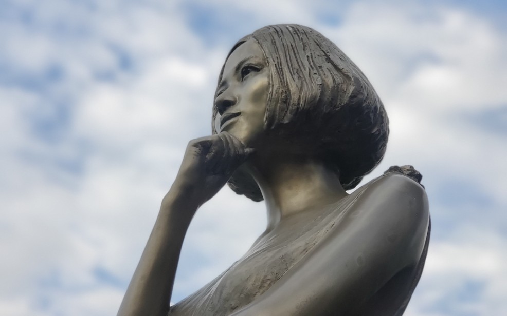 姚贝娜2020年10月24日武汉石门峰纪念公园