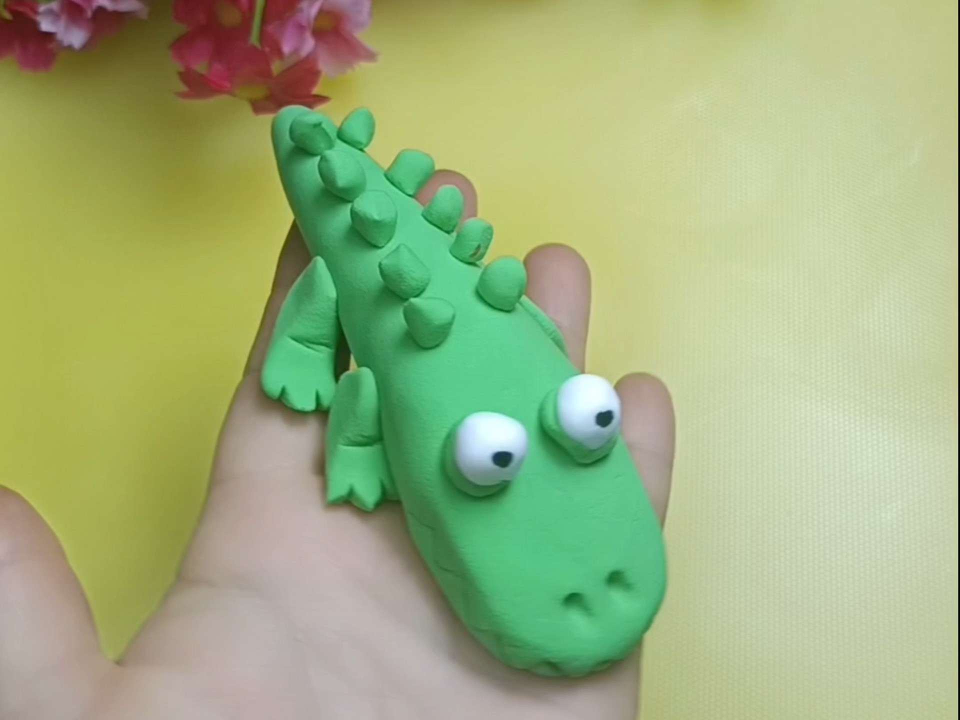 超轻粘土制作鳄鱼