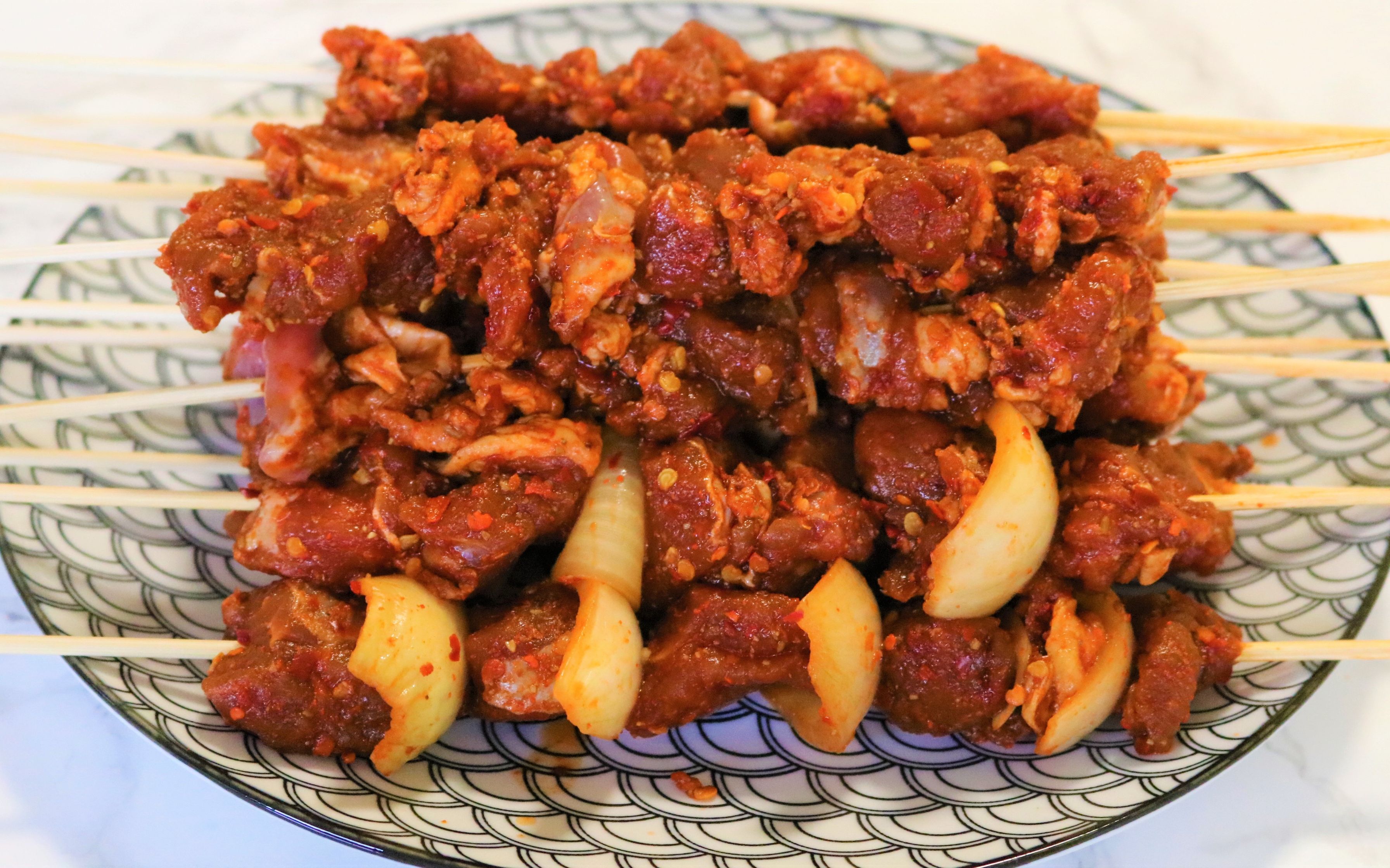 新疆羊肉串 (lamb kebabs) 超级美味!