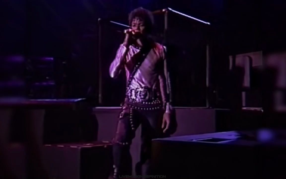 [图]Michael Jackson - She's Out Of My Life - Live Yokohama 1987 - HD