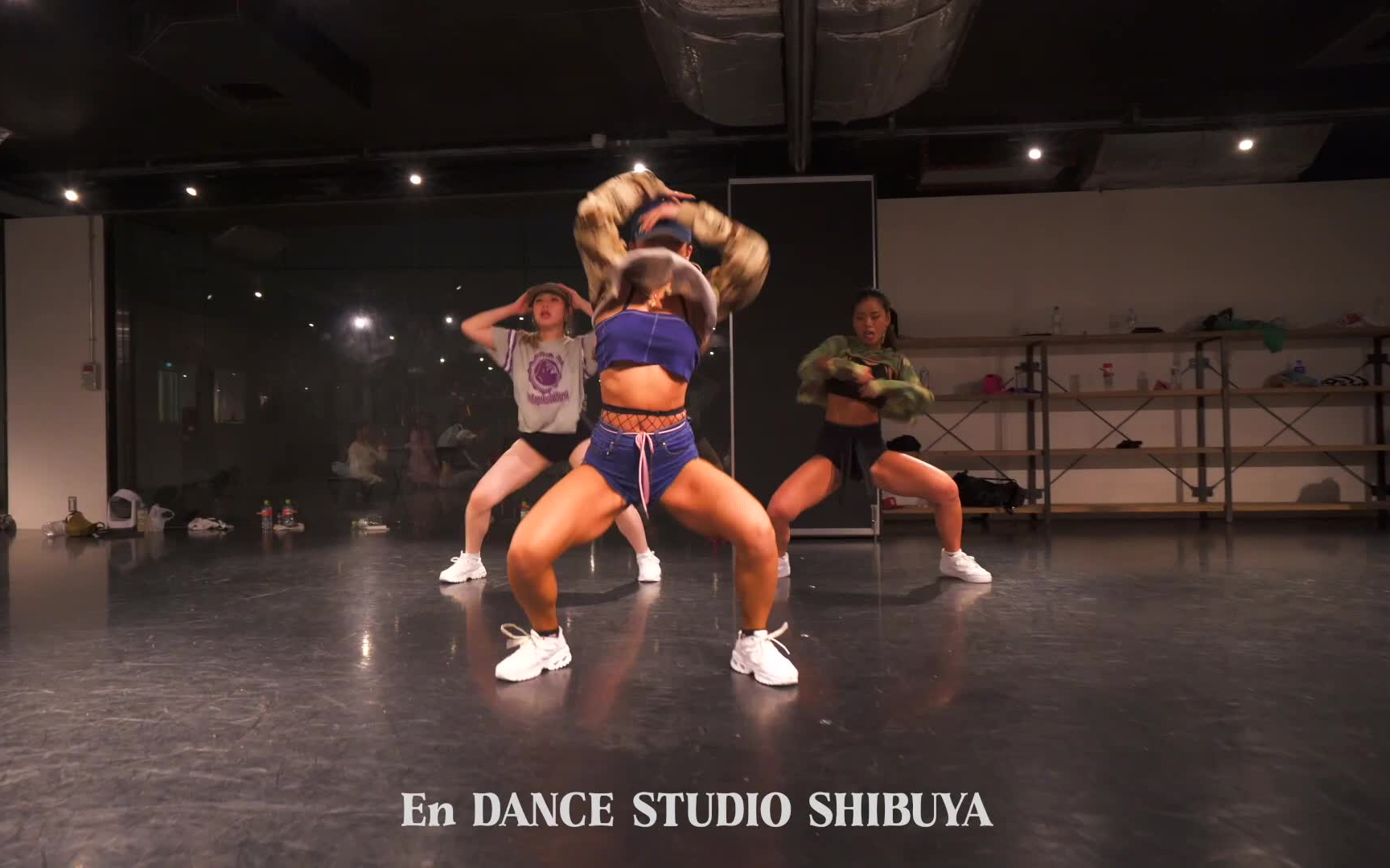 [图]【En Dance】dancehall 女王Sayaka 恐怖的下肢力量，编舞Step Without Fear