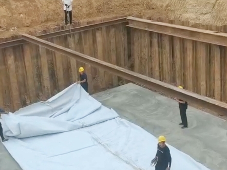 雨水收集复合膜的焊接非常重要,它保证了收集的雨水能完全投入到使用用!#海绵城市建设 #雨水收集模块 #pp模块厂家哔哩哔哩bilibili