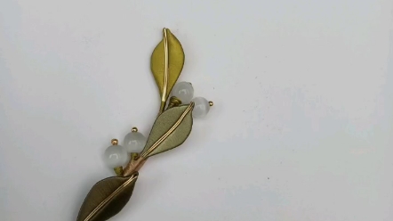 非遗缠花胸针:叶韵