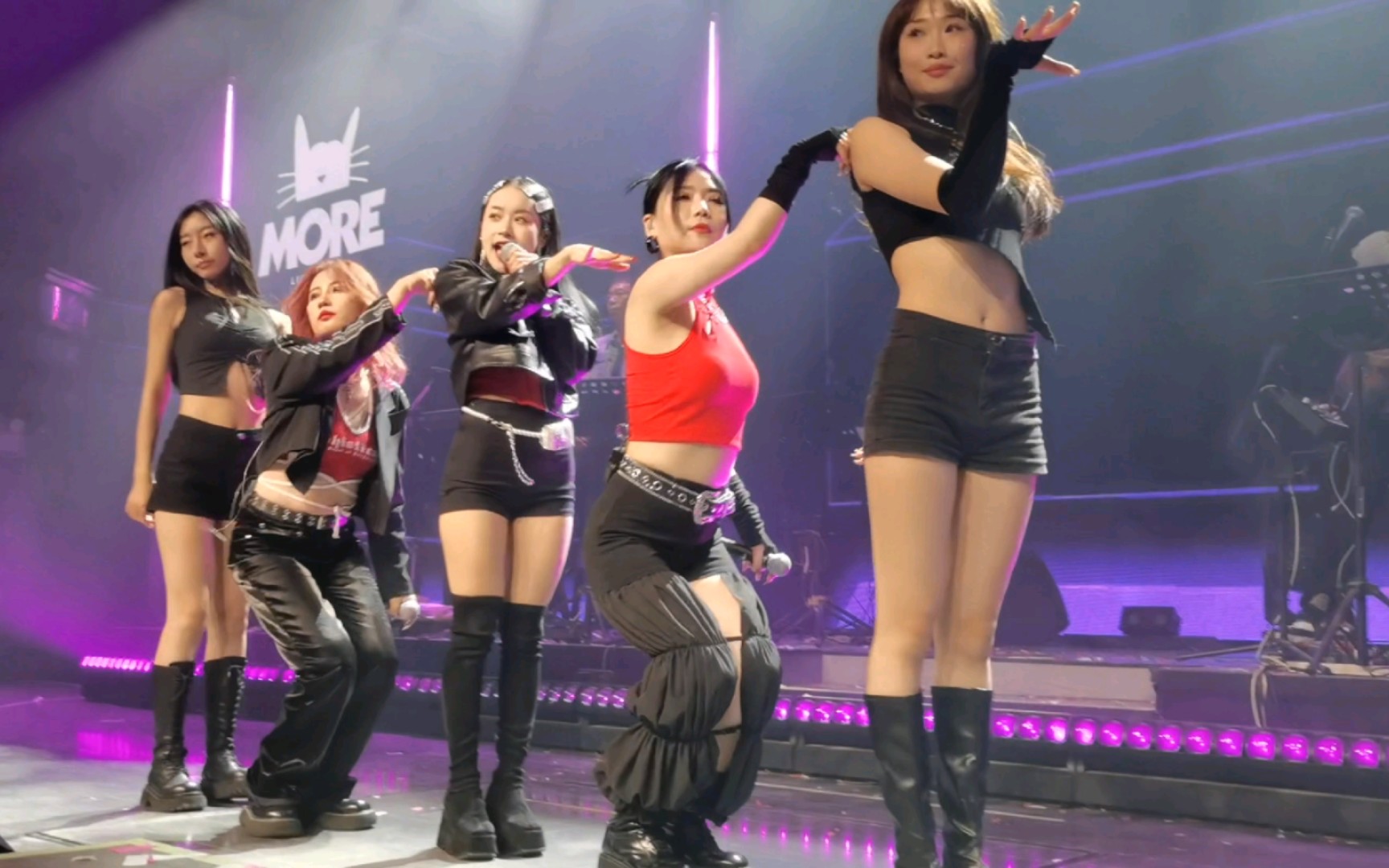 国内女团翻跳exid-up&down.挺对味儿,【4k60帧】