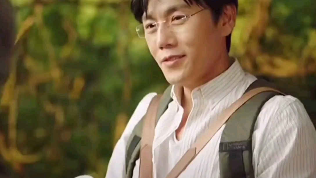 当张东升遇到小桑果他就变成了一个单纯的拍照工具