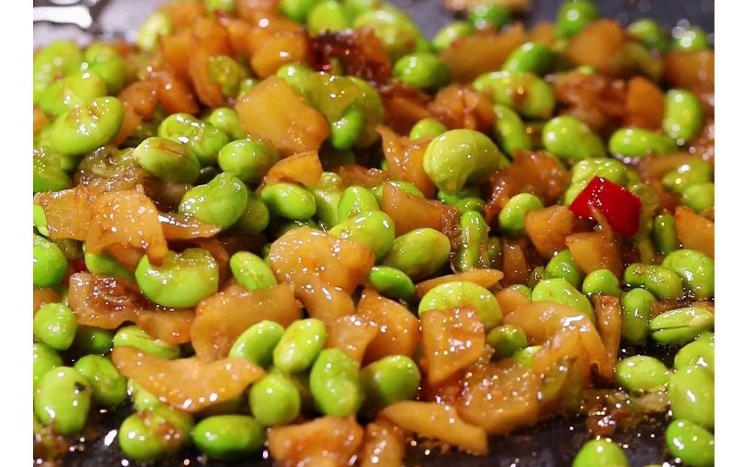 萝卜干炒毛豆要香要脆,最后这步一定不能少!