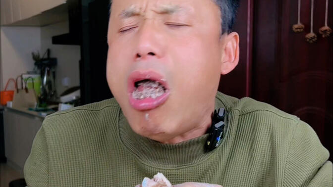 挑战水煮小羊崽，还想看我挑战啥？说吧