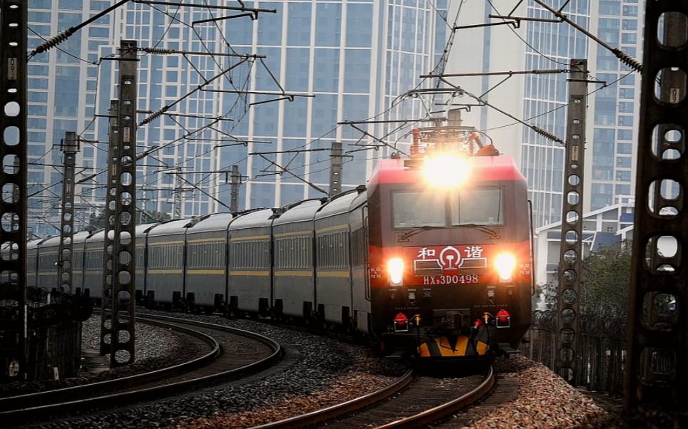 【中国铁路】电力客车z335次 通过花卉市场机位 hxd3d-0498[2023.01.