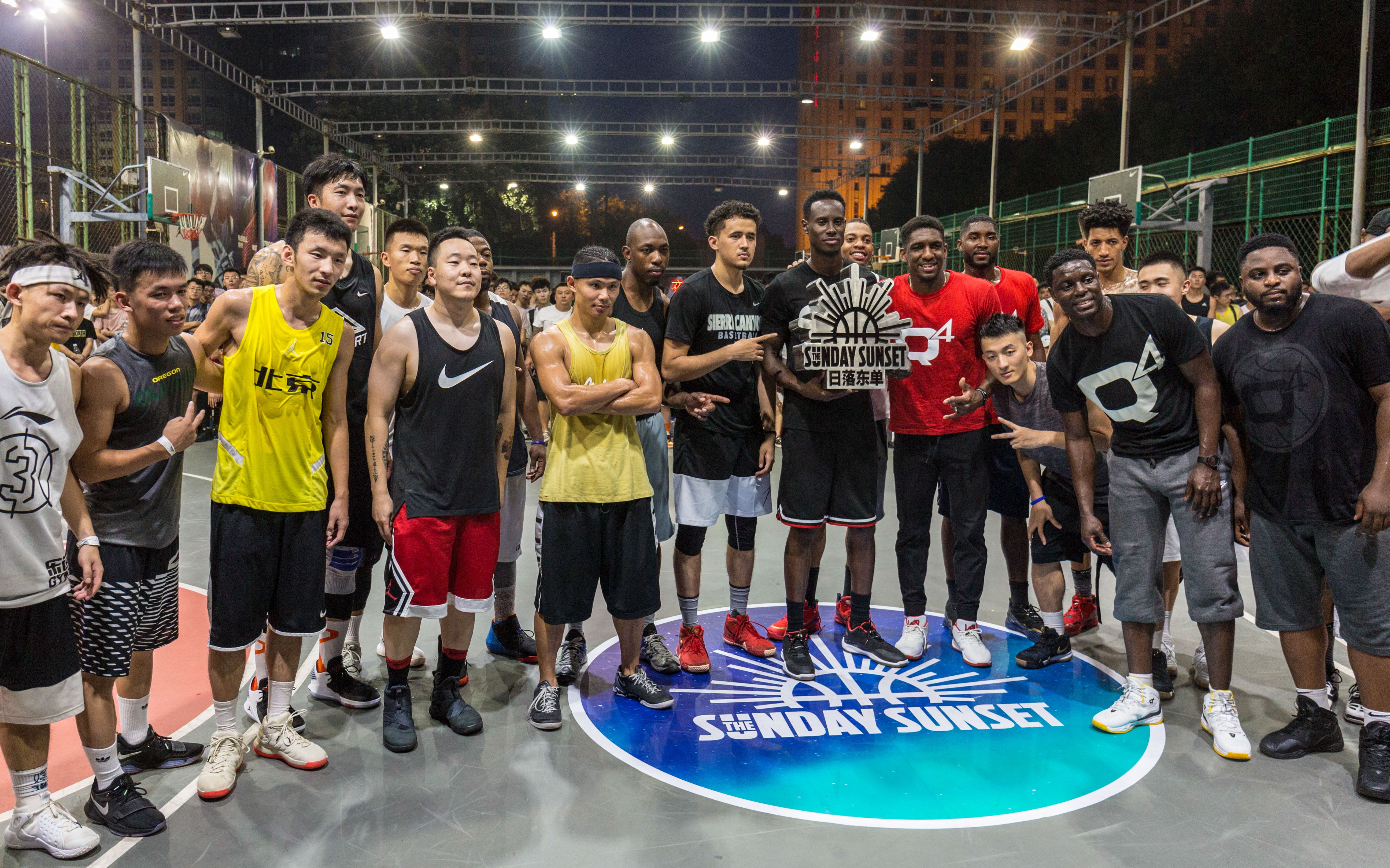 日落东单国际扣将登场,后半段扣篮实在炸.(艾佛钢露面,小心咯)