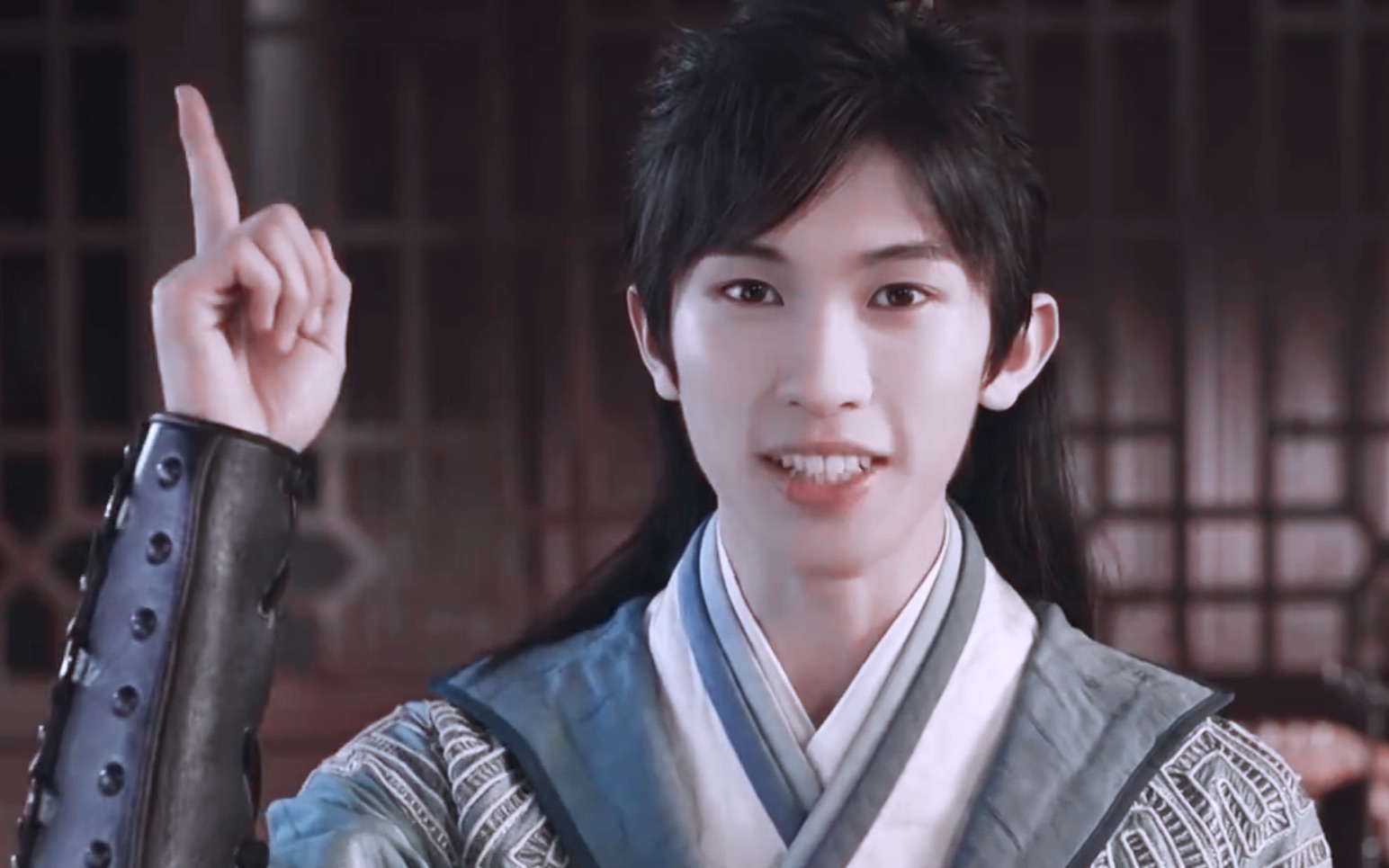 林墨黄其淋胭脂妆61惹来邻家少年郎