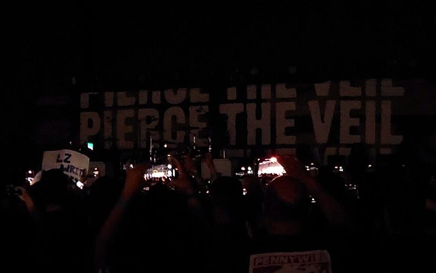 [图]Pierce The Veil - Live 09/21/2022