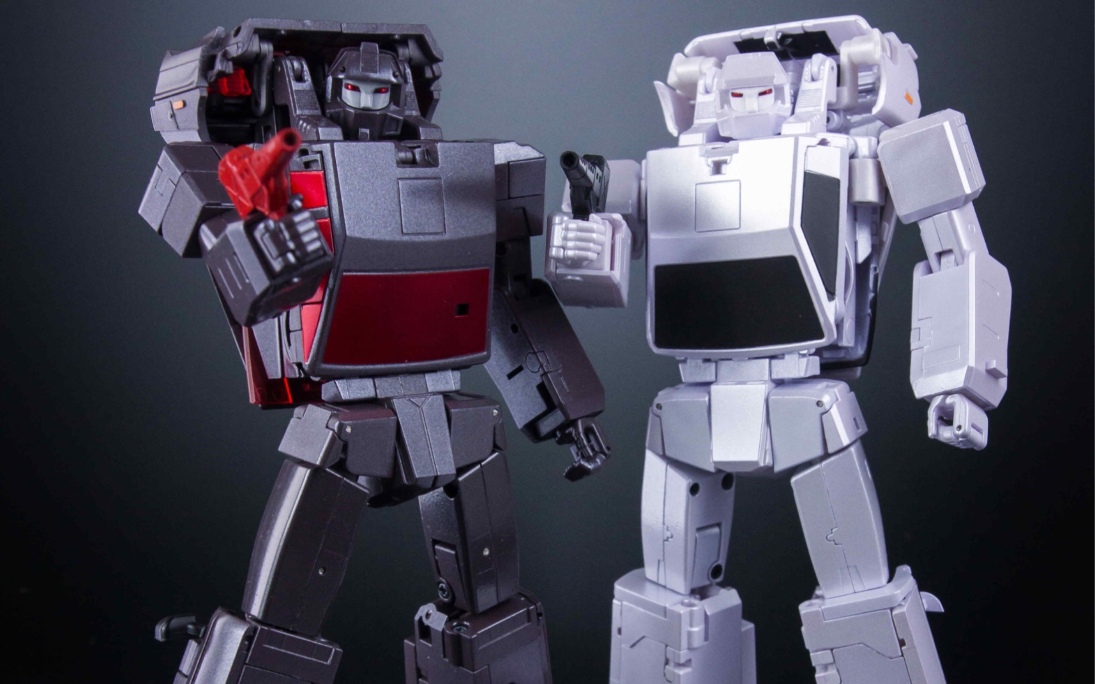 新品实物展示:变形金刚 mp比例 浪客 游民 x社 x-transbots