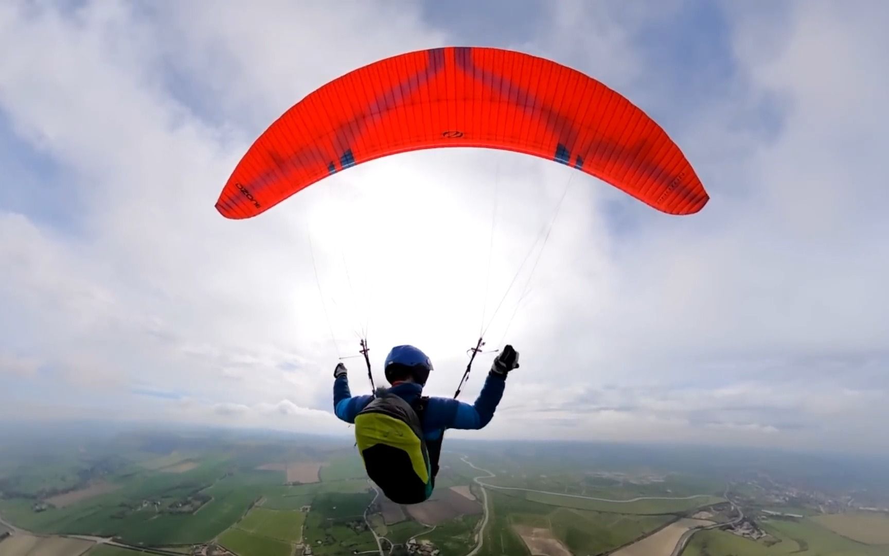 滑翔伞装备-测评-两组带c-ozone photon