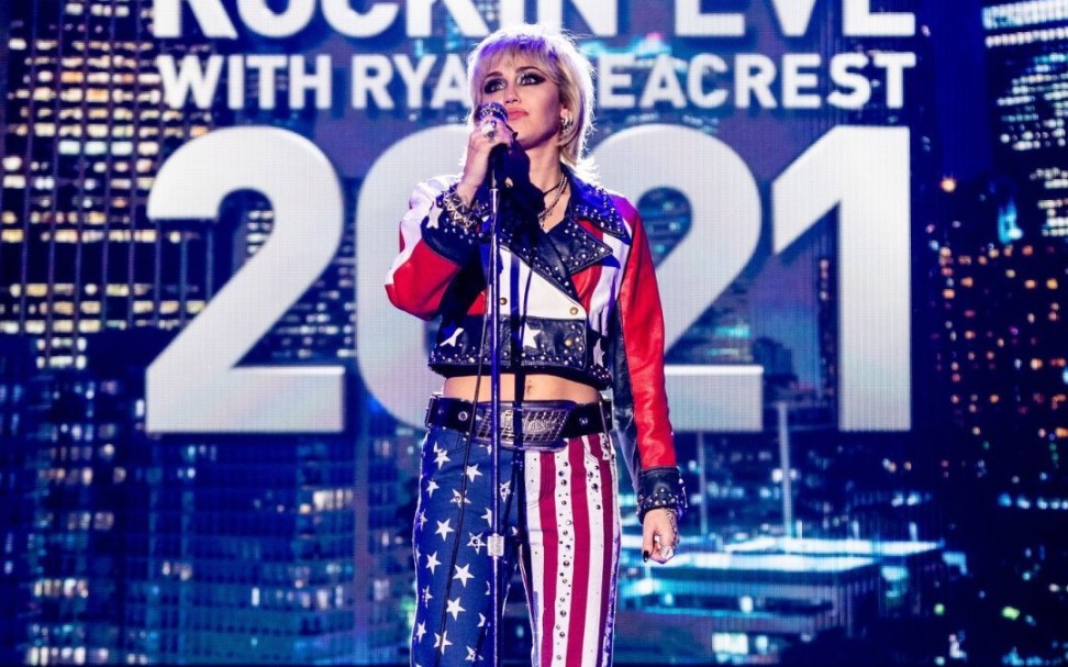 【Miley Cyrus】麦粒2021跨年晚会表演《Party In The USA》和《Midnight Sky》哔哩哔哩bilibili