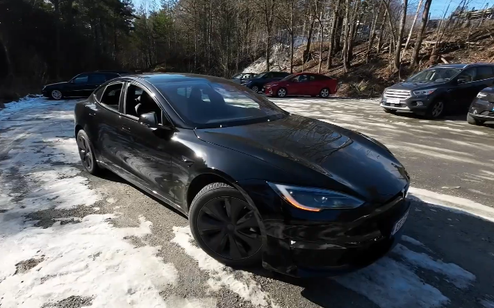 2023款特斯拉model s 欧盟版本 外观和内饰细节