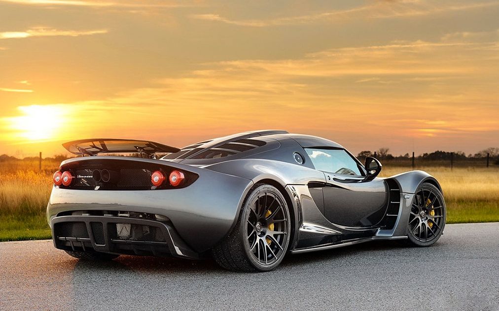 传奇改装车辆轩尼斯hennesseyvenomgt暴雨狂飙全程高速路线测试记录