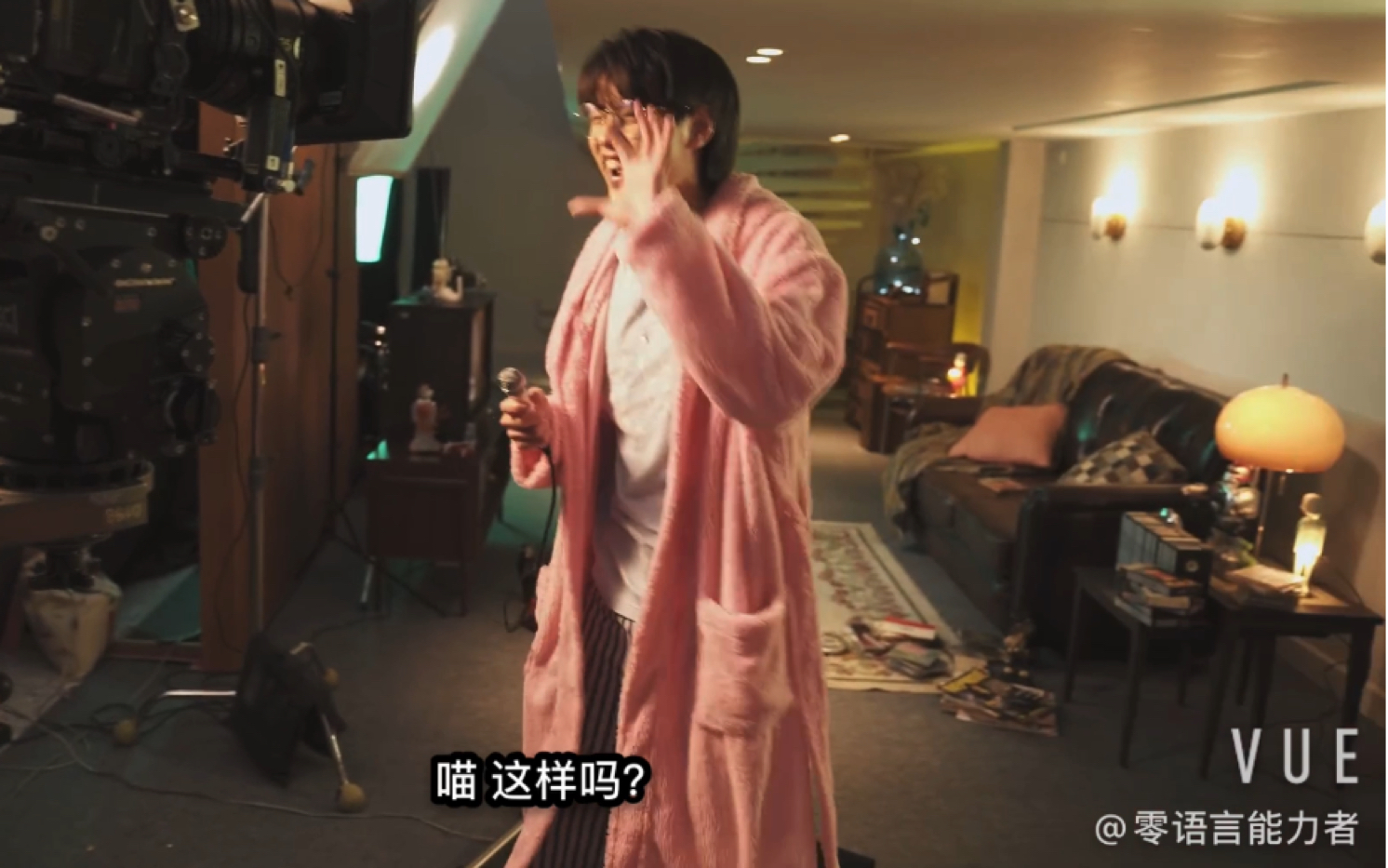 [图]【中字】 210923 Billkin - 《IXO》Behind the scene