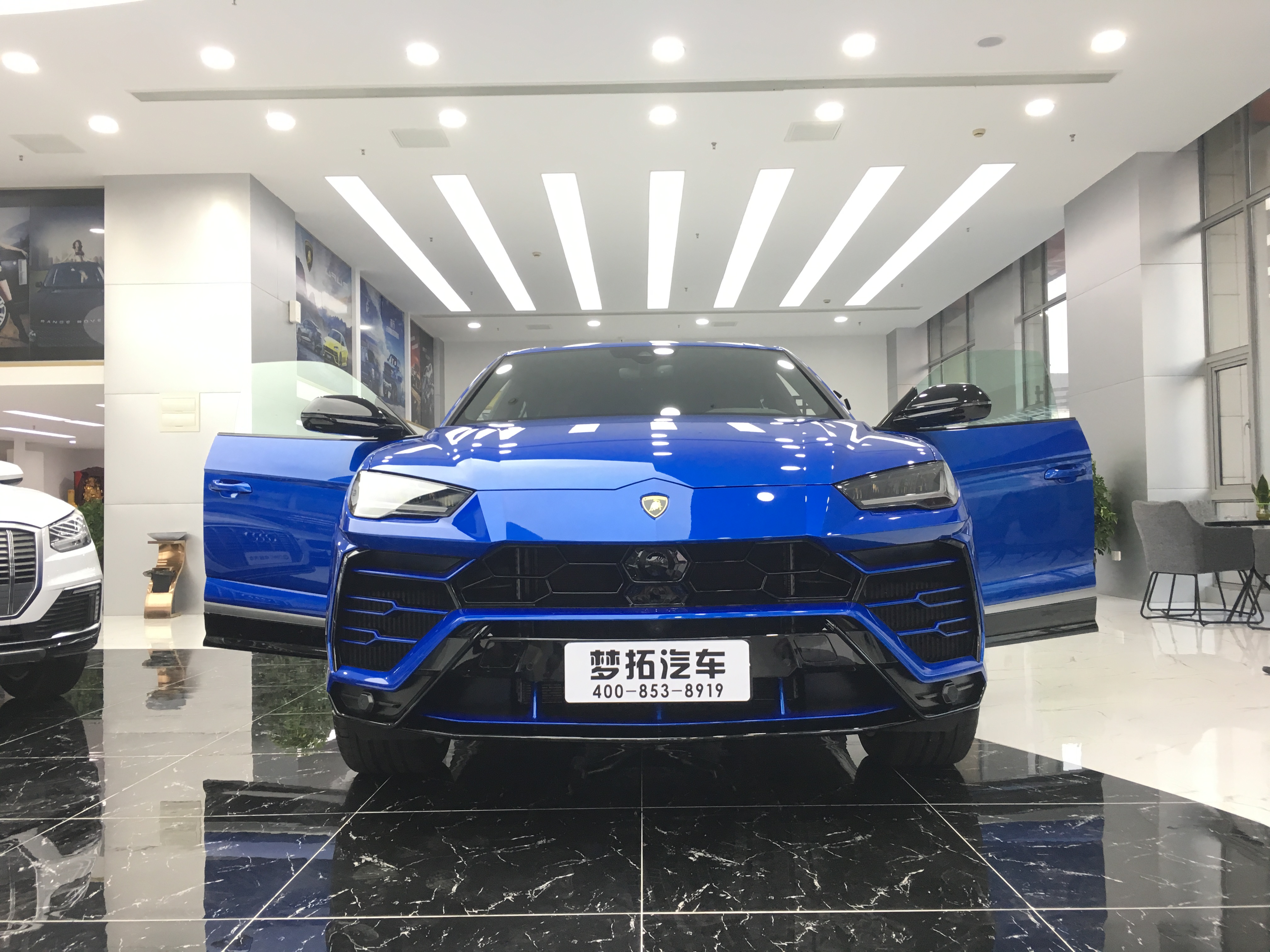 国内唯一一台suv蓝色兰博基尼urus-动力强劲_哔哩哔哩 (゜-゜)つロ