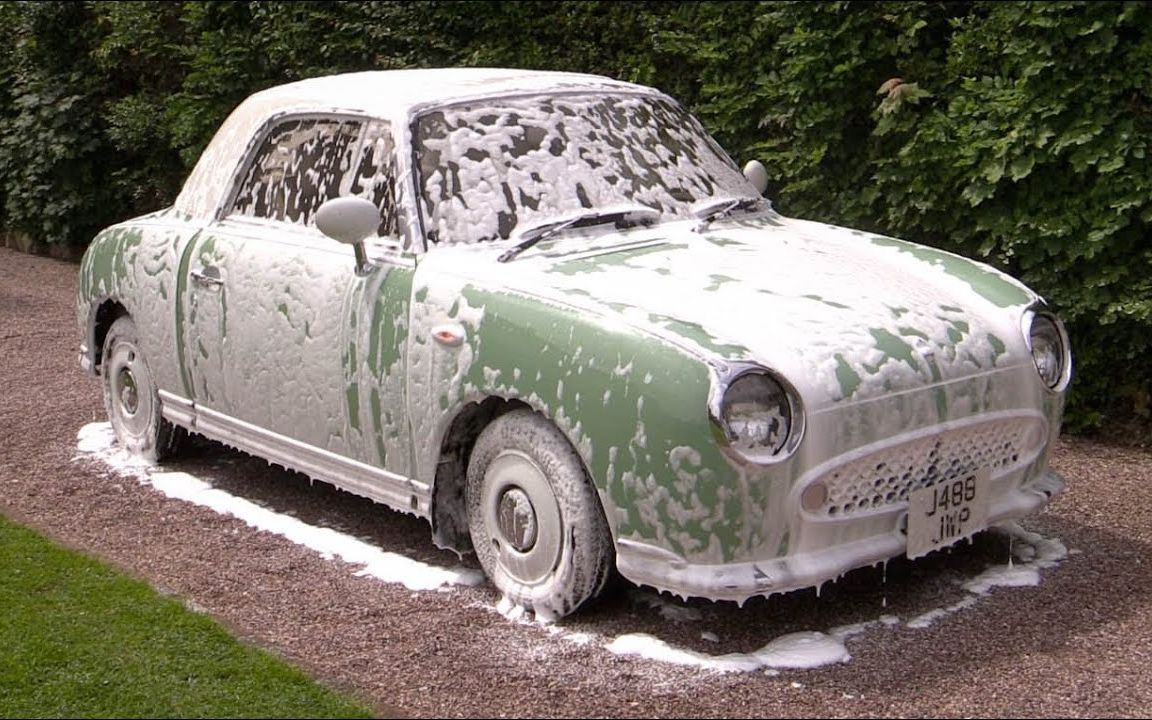 [图]清洗一辆 Nissan Figaro