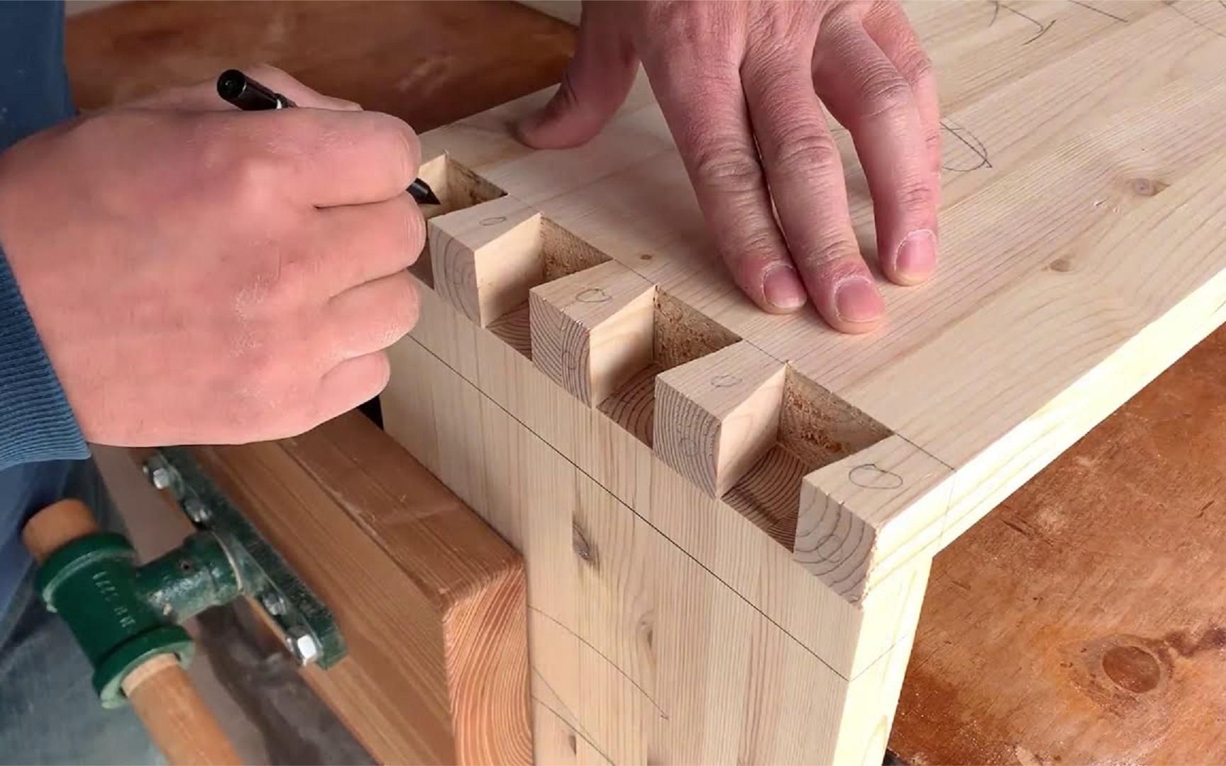 用榫卯技术做一张燕尾凳老祖宗传下来的技术外国想学都学不会