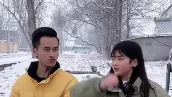 这闺女又把我卖了，二小还心疼她妈手，拍个视频我大儿子当真了，气哭了，老二真的是多余了么？
