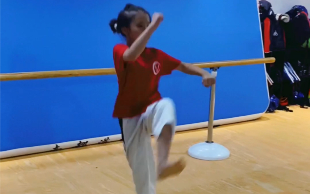 南都跆拳道基础教学360旋风踢