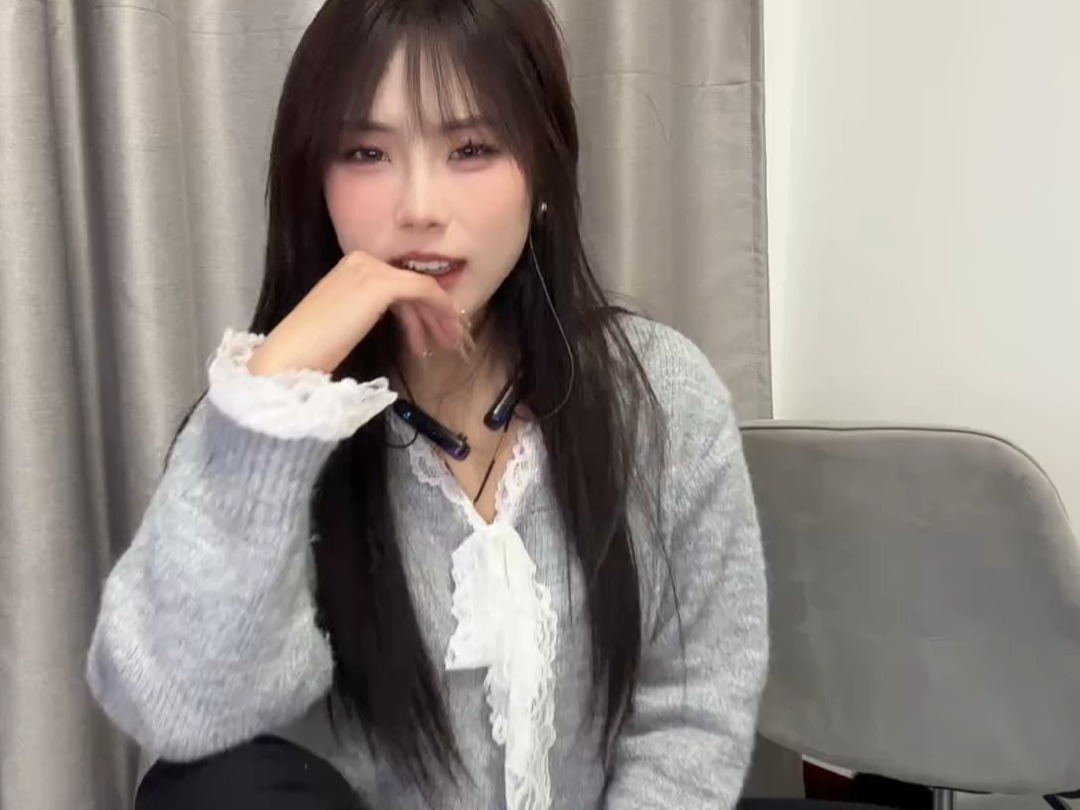 已转码2025-01-23 22-32-22_婚车小姐姐好想瘦 肉