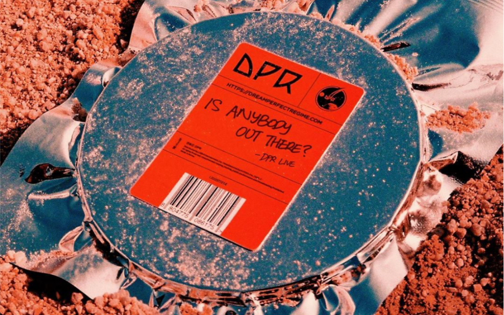 quasarsmarkisanybodyoutthereofficialteaserdprlive