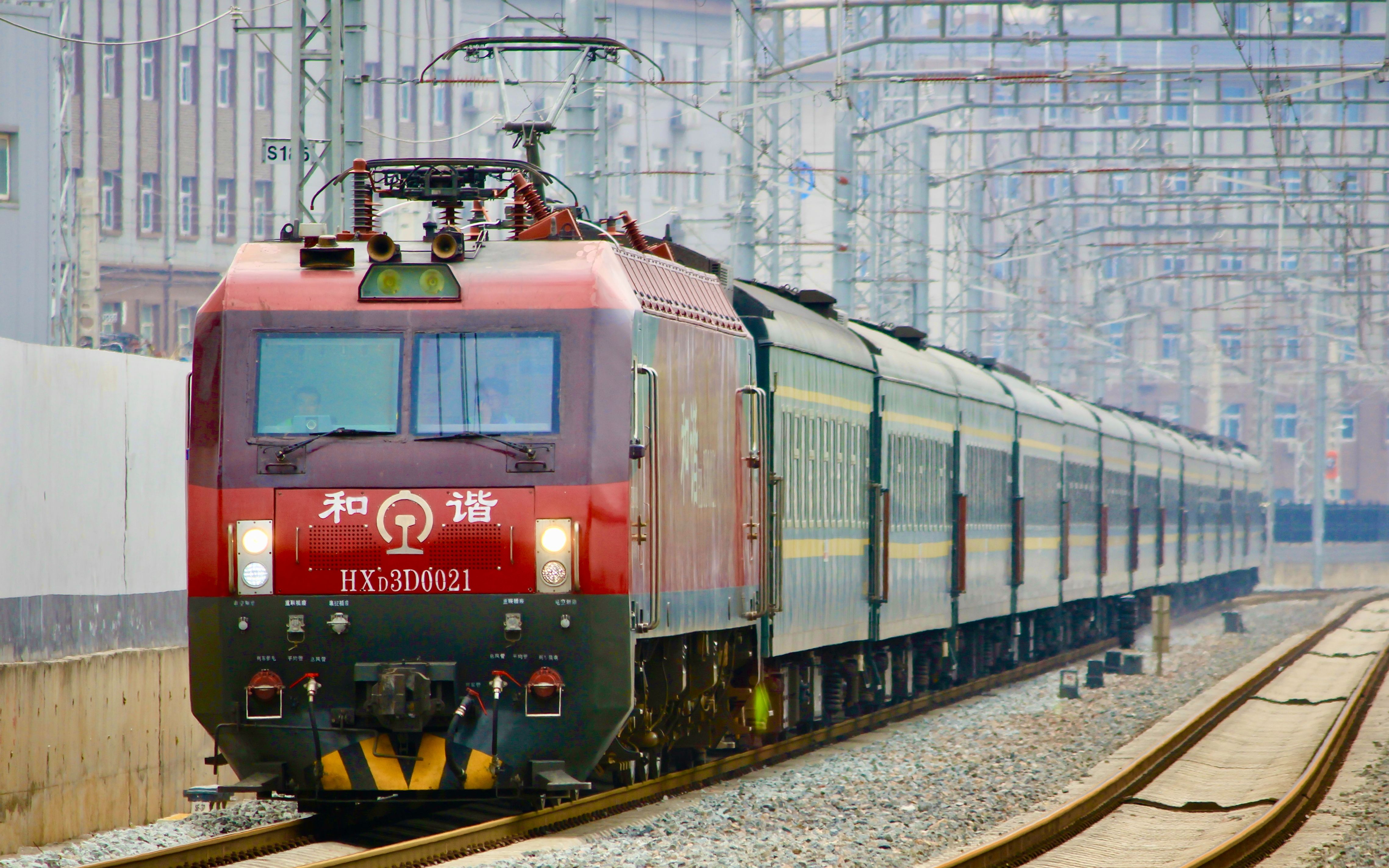 2022_05_21_18_58_img_8362略阳·汉中本务西局安段hxd221178