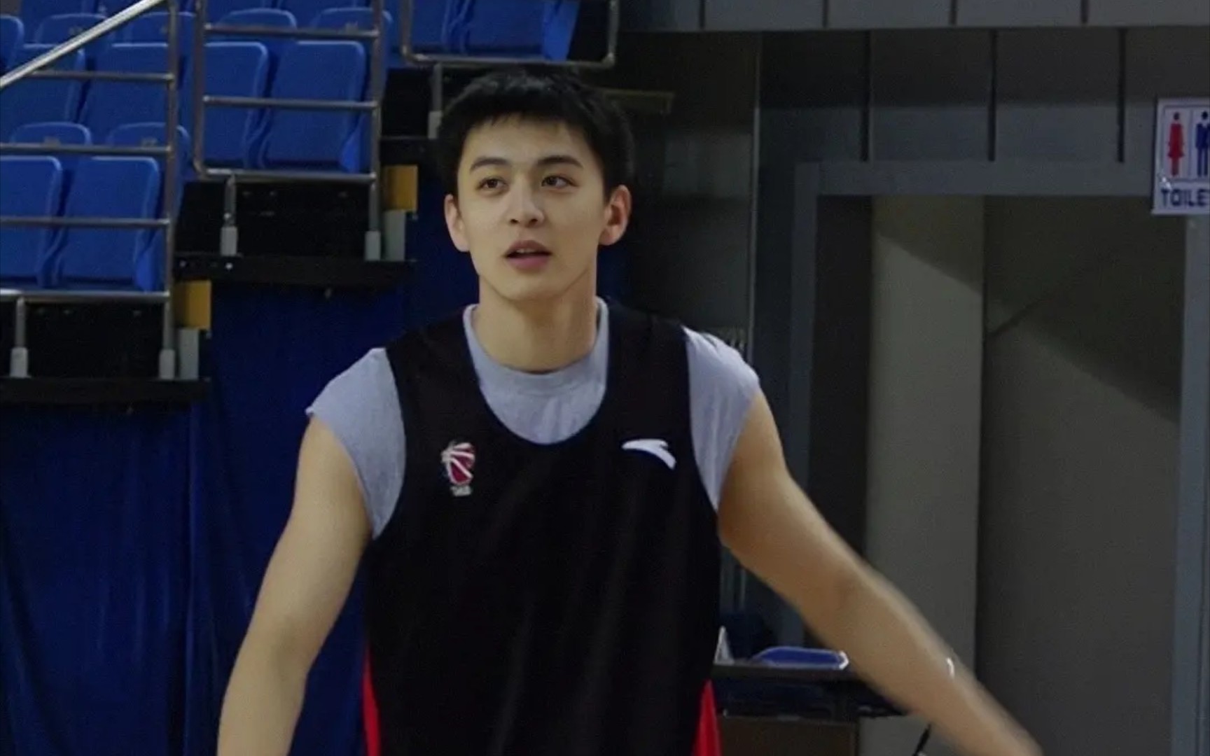 活动  【杨鸣】李宁 安踏 匹克 国产运动品牌进来看看野生代言人杨鸣!