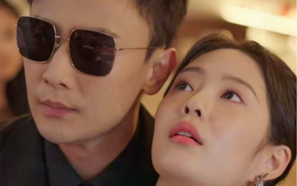 超甜又土的徐艺真和孙樾新剧,季总你的马甲叒掉了,超喜欢他们两个