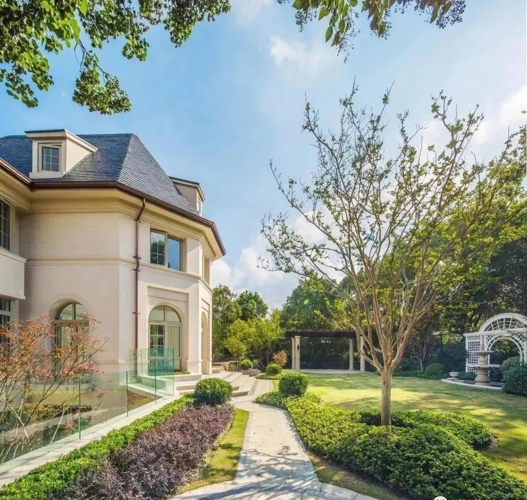 松江佘山独栋别墅520平到780平均价6万