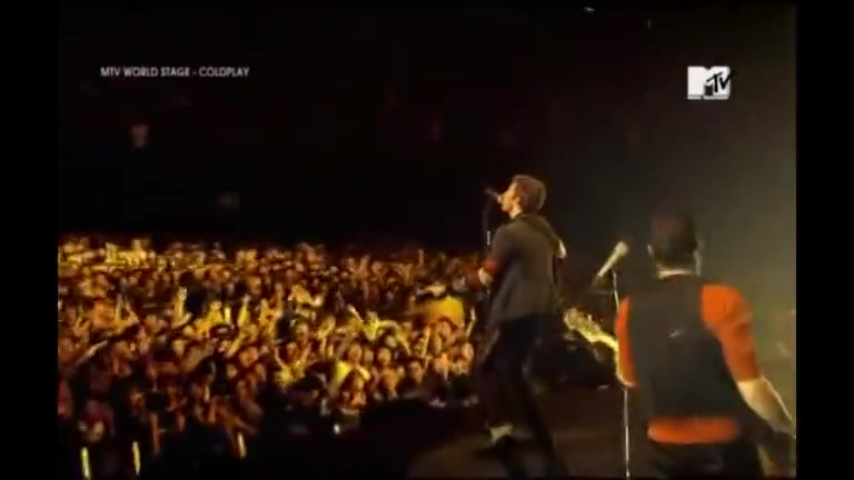 [图]Coldplay2009东京演唱会《Yellow》，黄色气球飘起来