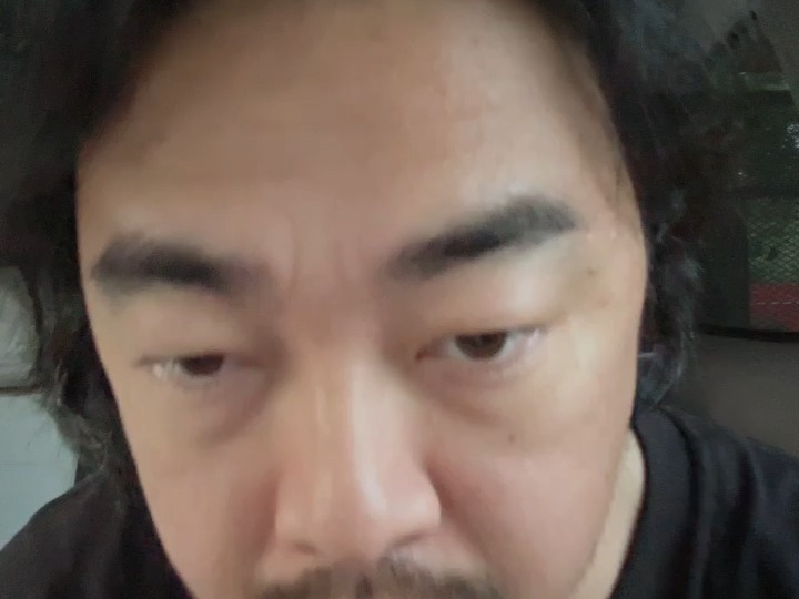 峰哥2024.10.7深圳理想mega车内直播,今天播挺好