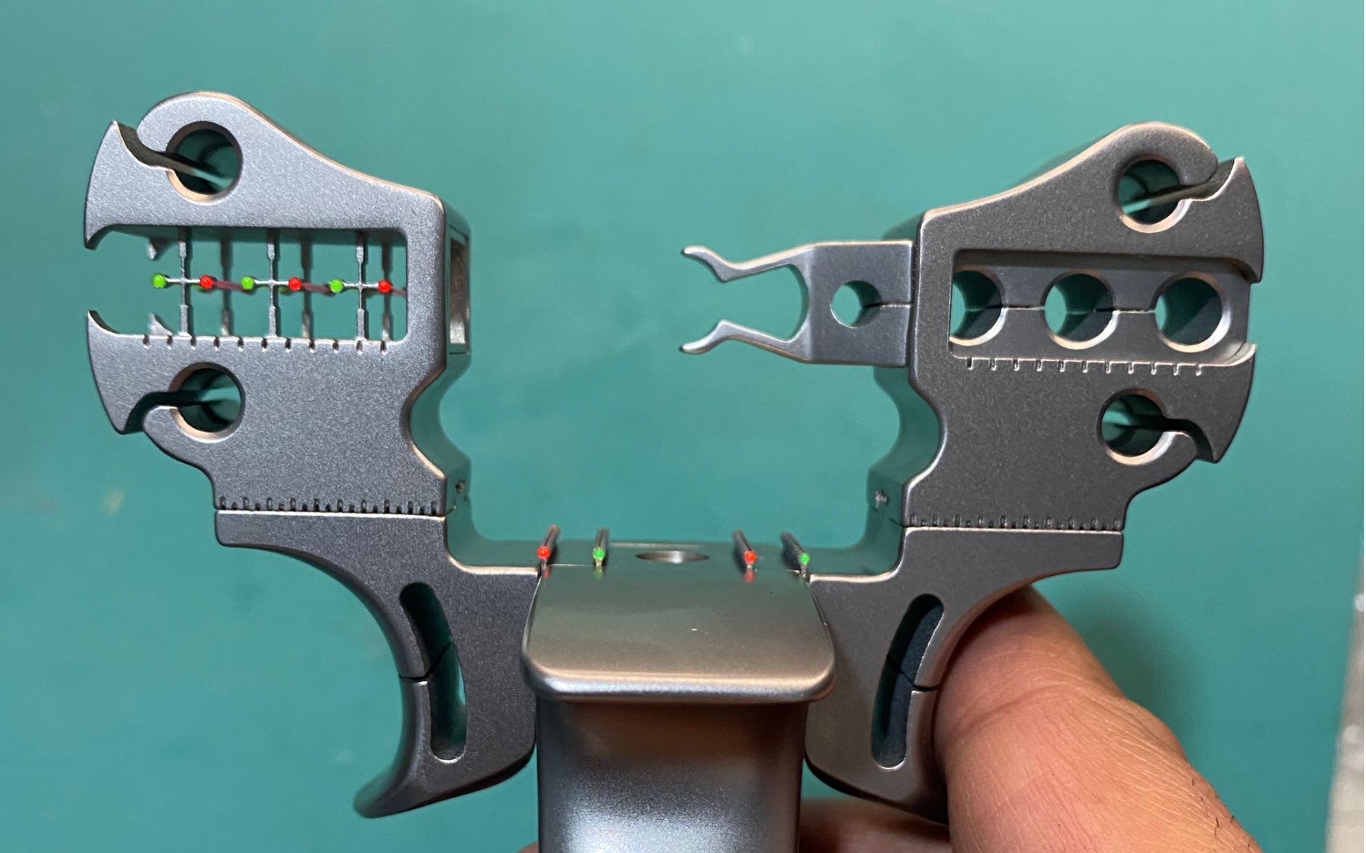 钛合金edc腕托重弓,可以射箭的弓,由四川侠客亲自设计