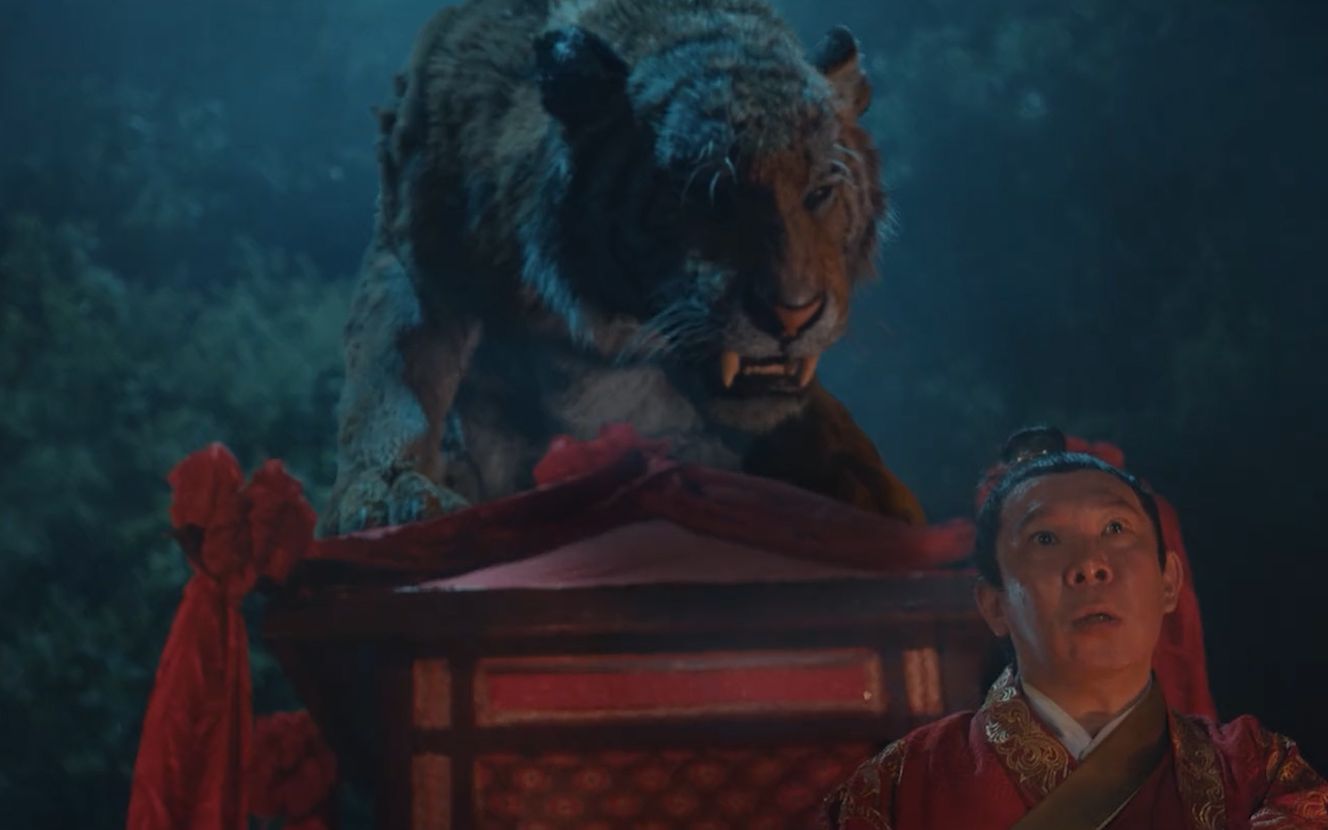 接亲队伍夜晚路过小树林,结果遇到恶虎,只剩下新娘活着