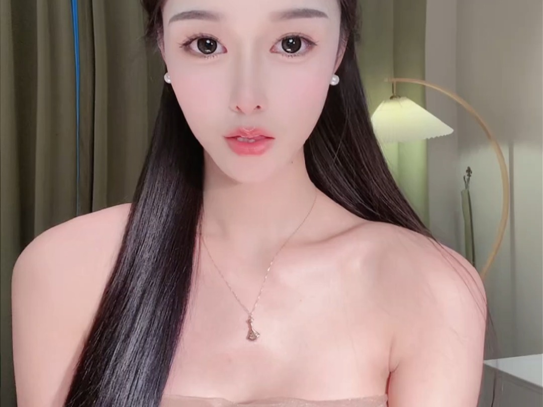 嫣儿 嫣儿正在直播 2024 10 20 07 29 25-000_拼合