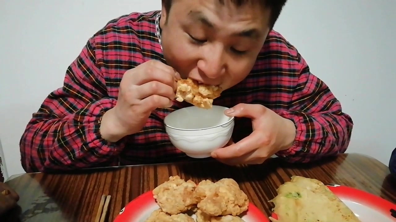 活动  小孩馋了好久的鸡腿,满满一大盘奥尔良脆皮鸡腿,吃得超级满足!