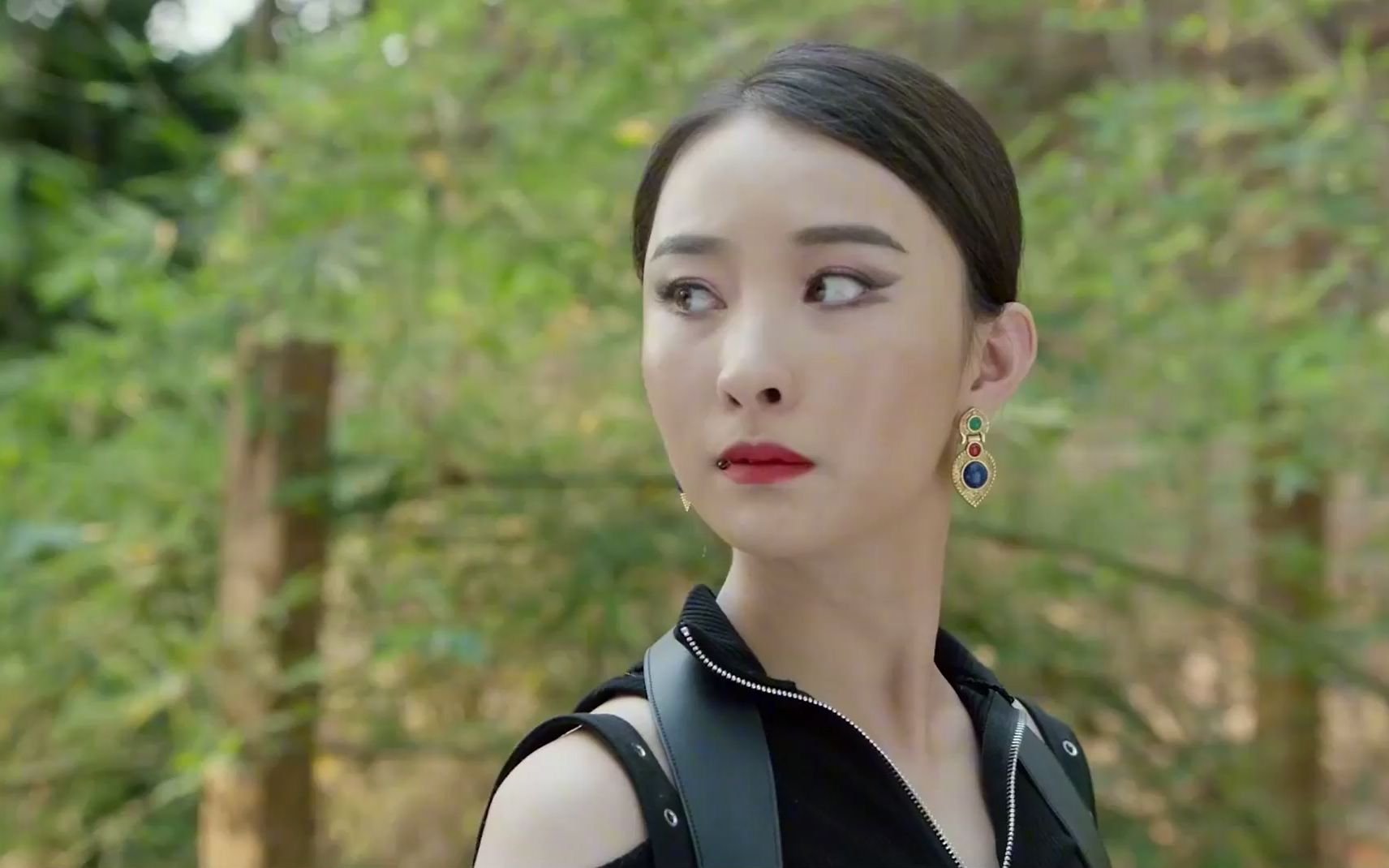 勇者无惧:万炎斌杀了这么多人,没想到折在自己女人手中,报应