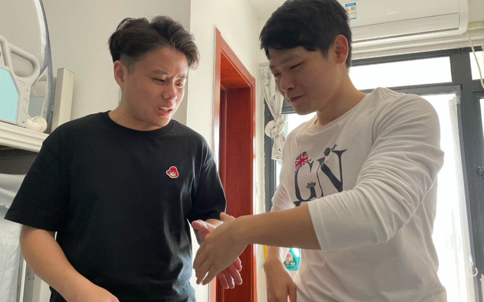 萨普协会会长会面