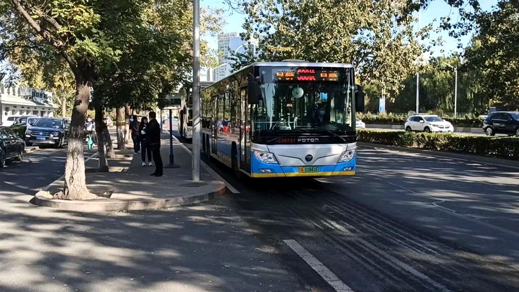 北京公交300快內路進草橋停車場