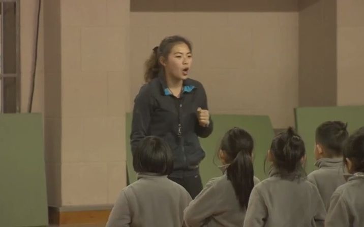 【有完整视频】0科学版小学体育与健康二年级《跳跃:立定跳远》江苏省部级优课教学视频哔哩哔哩bilibili