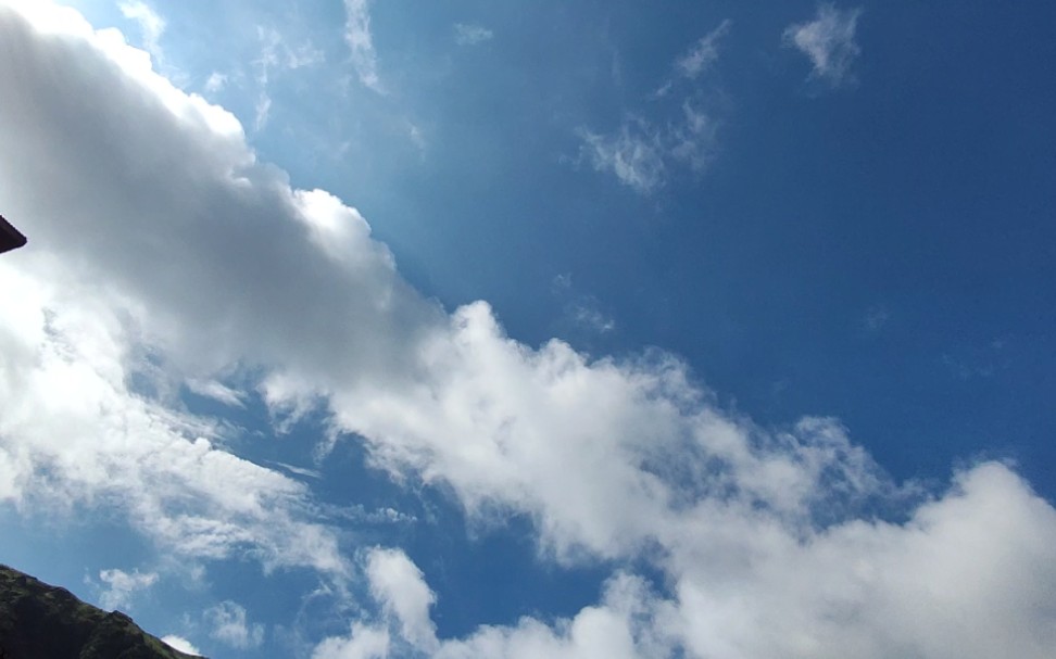 武功山金顶索道风吹云动