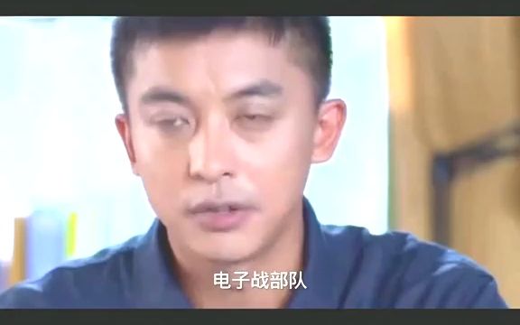 不愧是爱情公寓最有种的男人,部队演习,张伟伪装成纠察队到处抓人#李佳航张益达 #爆笑名场面 #天生要完美 #精彩片段分享哔哩哔哩bilibili