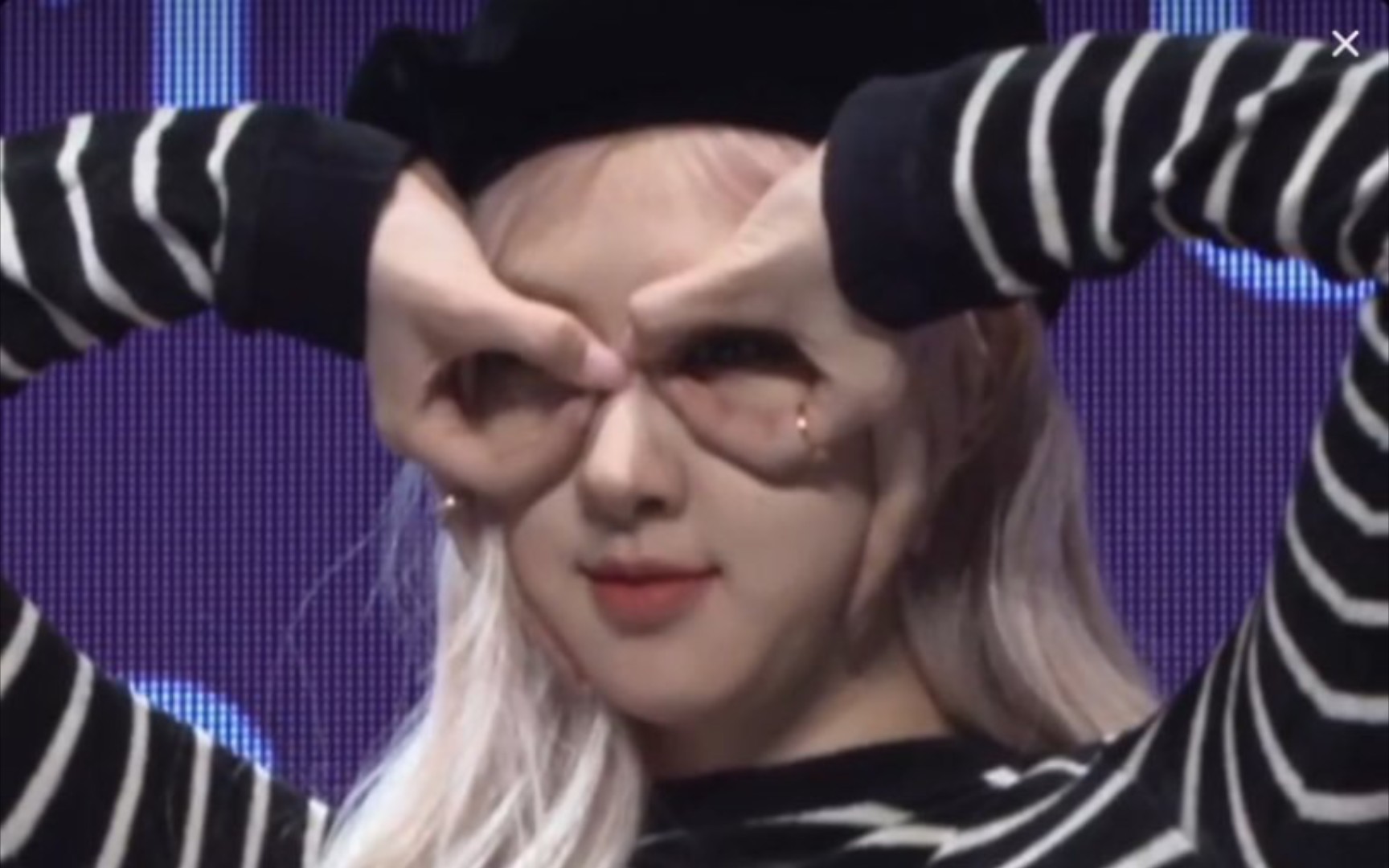 【Rosé】果然....不想当rapper的主唱不是好领舞😏_哔哩哔哩_bilibili