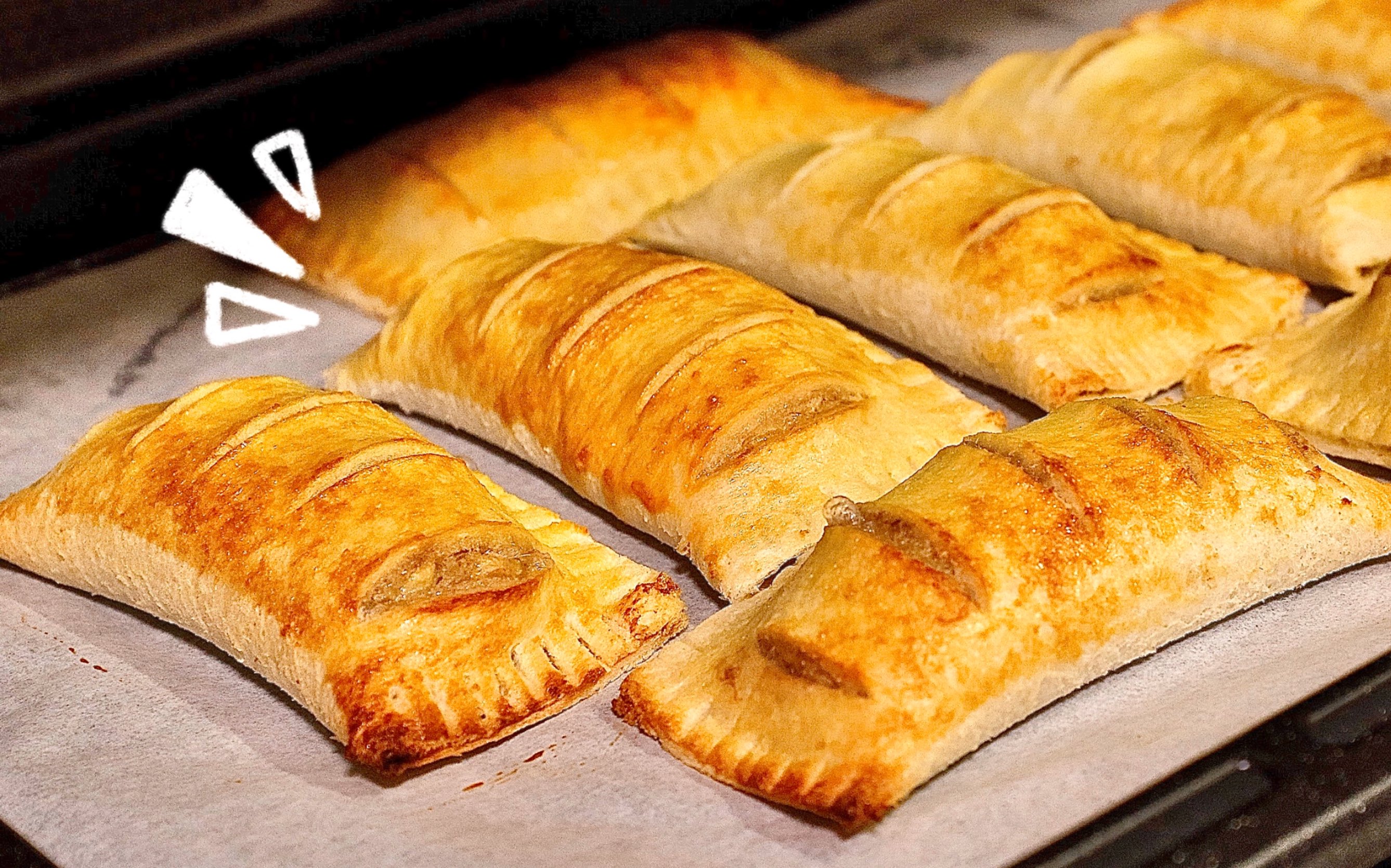 【简易吐司香蕉派】炒锅烤箱空气炸锅电饼铛都ok